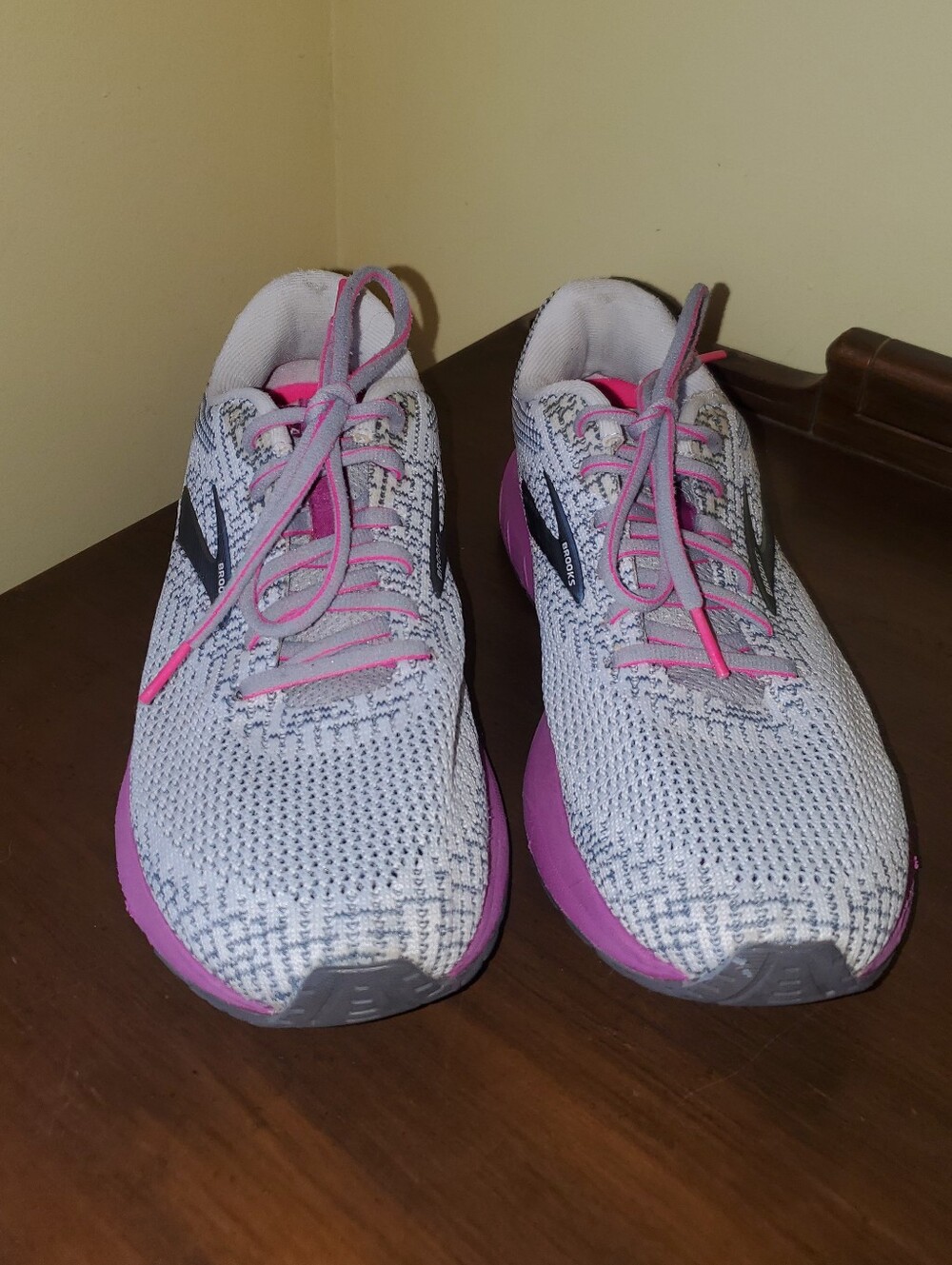Brooks Revel 3 Athletic Shoes Sz 9.5